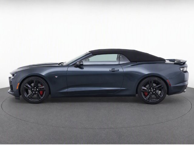 Used 2022 Chevrolet Camaro LT w/ RS Package RWD image 6
