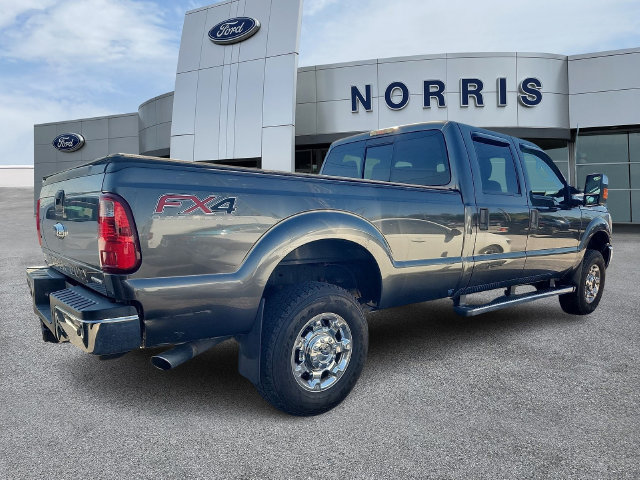 Used 2016 Ford F250 XLT w/ XLT Premium Package AWD/4WD image 3