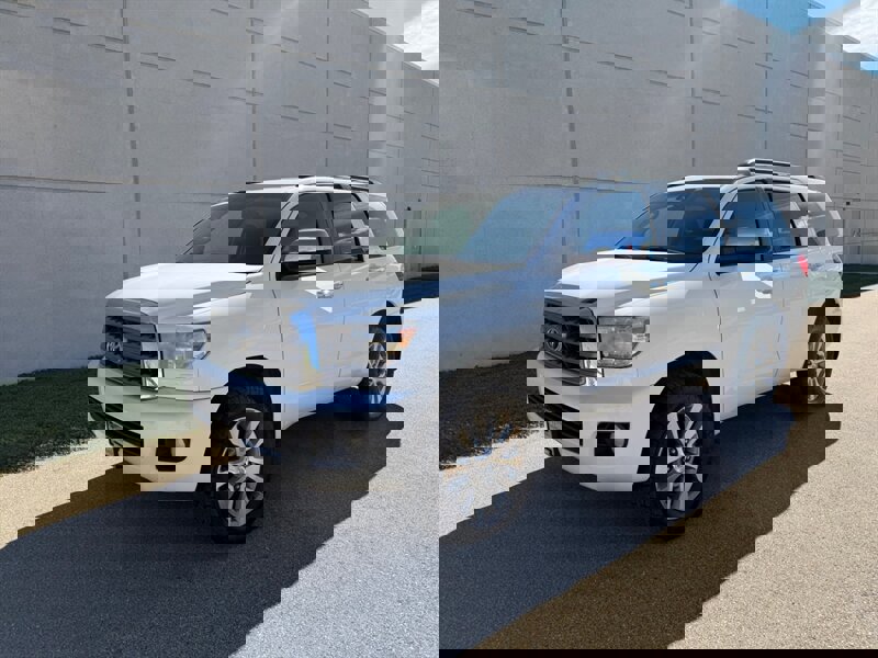 Used 2017 Toyota Sequoia Limited image 4