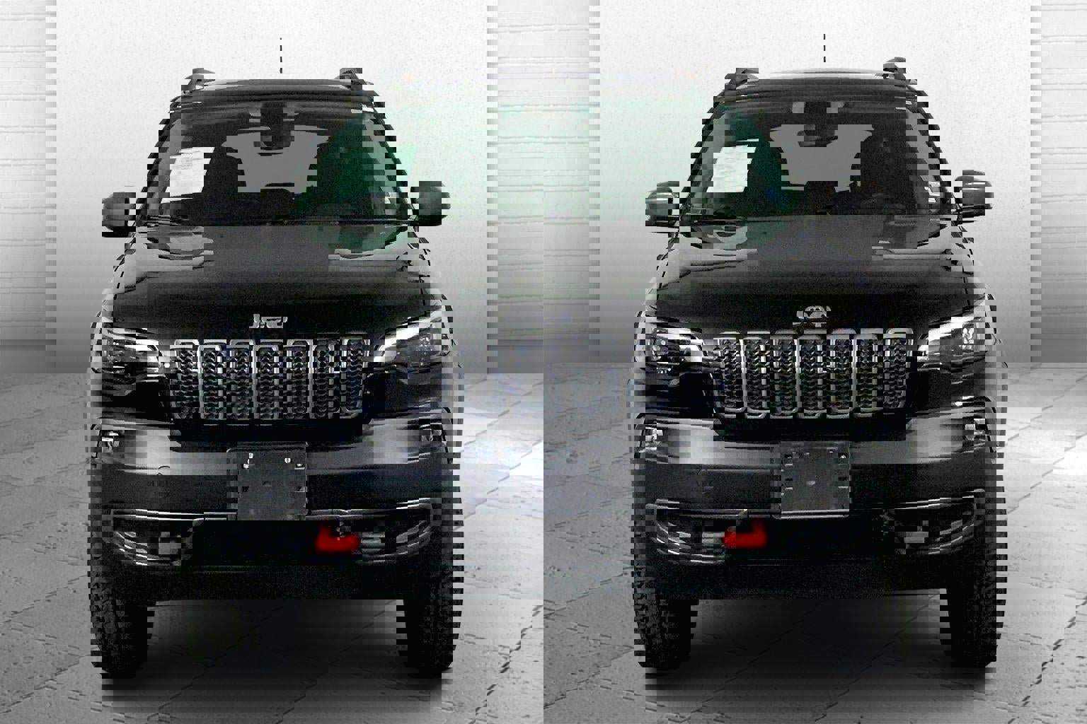 Used 2020 Jeep Cherokee Trailhawk w/ Cold Weather Group image 2