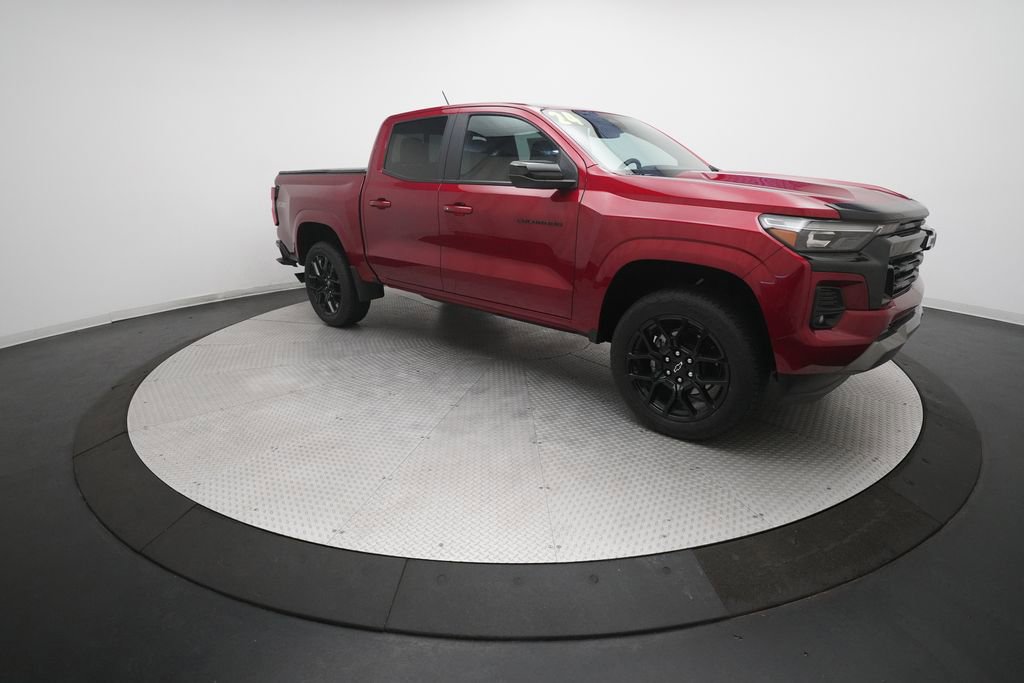 Certified 2024 Chevrolet Colorado Z71 w/ LPO, Dark Essentials Package image 35