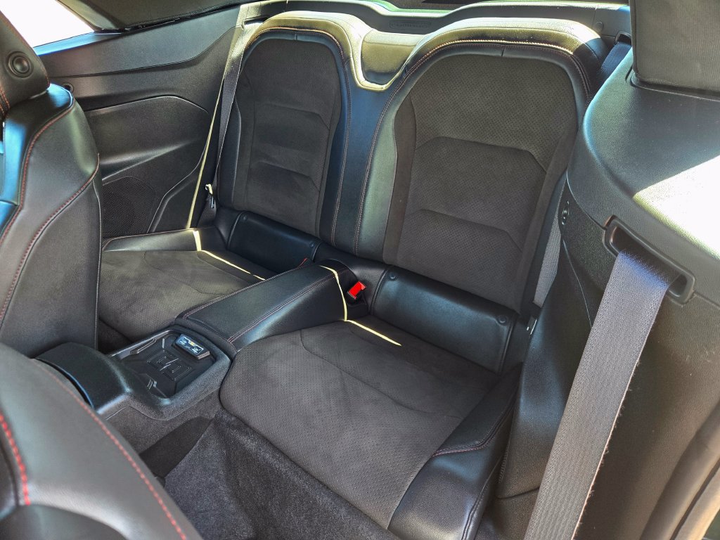 Used 2020 Chevrolet Camaro ZL1 RWD image 16