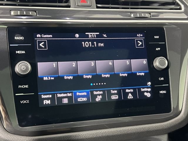 Used 2024 Volkswagen Tiguan SEL R-Line image 35