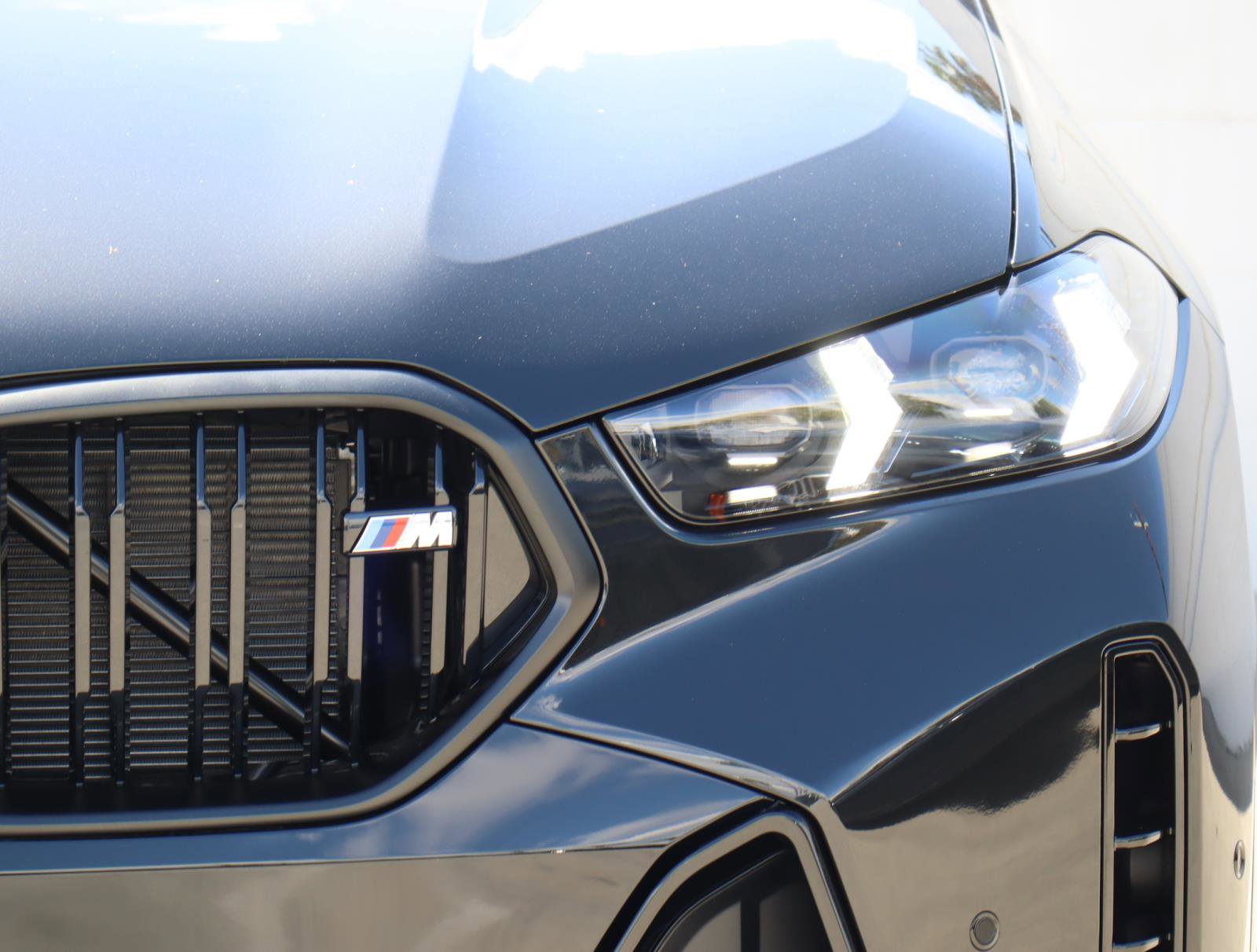 New 2026 BMW X6 M60i image 4