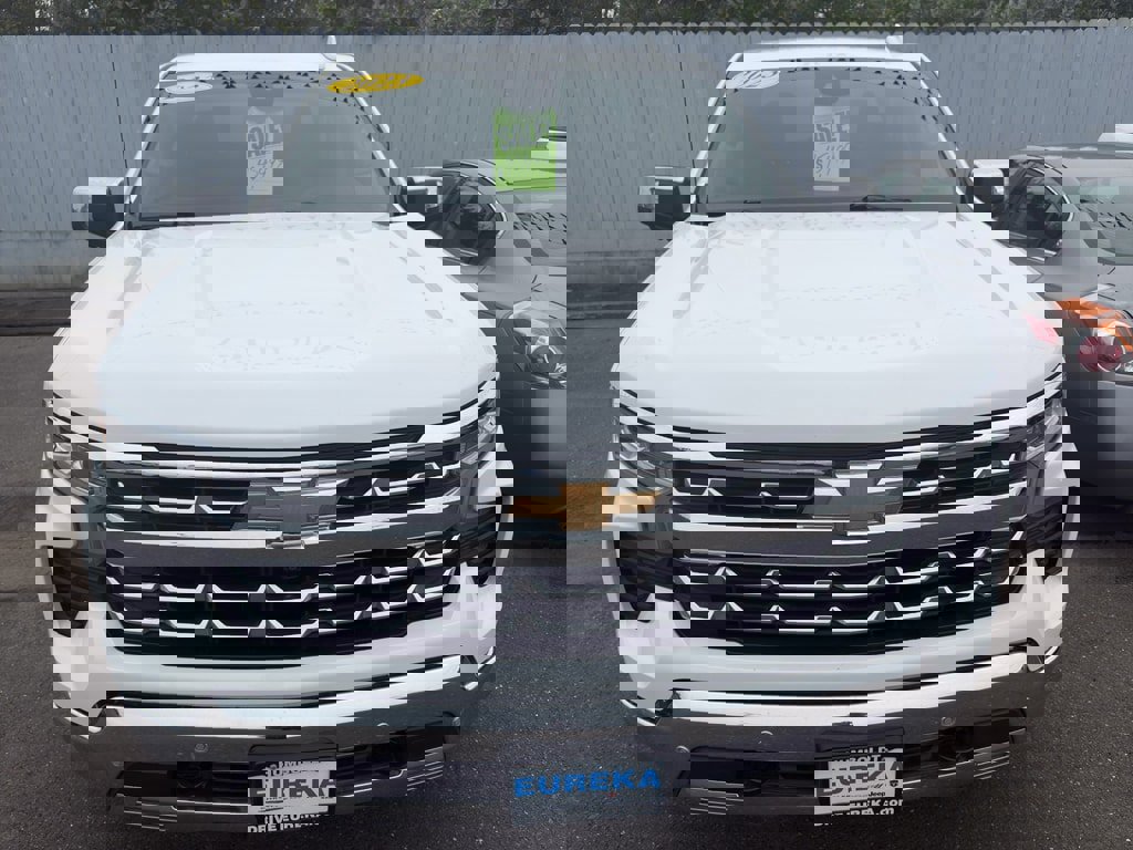 Used 2023 Chevrolet Silverado 1500 LTZ image 12