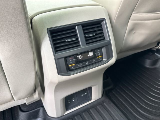 Used 2021 Volkswagen Atlas SEL Premium image 23