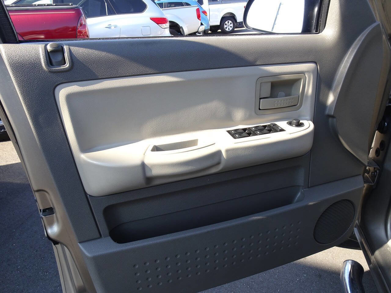 Used 2006 Dodge Dakota SLT w/ SLT Value Group image 22