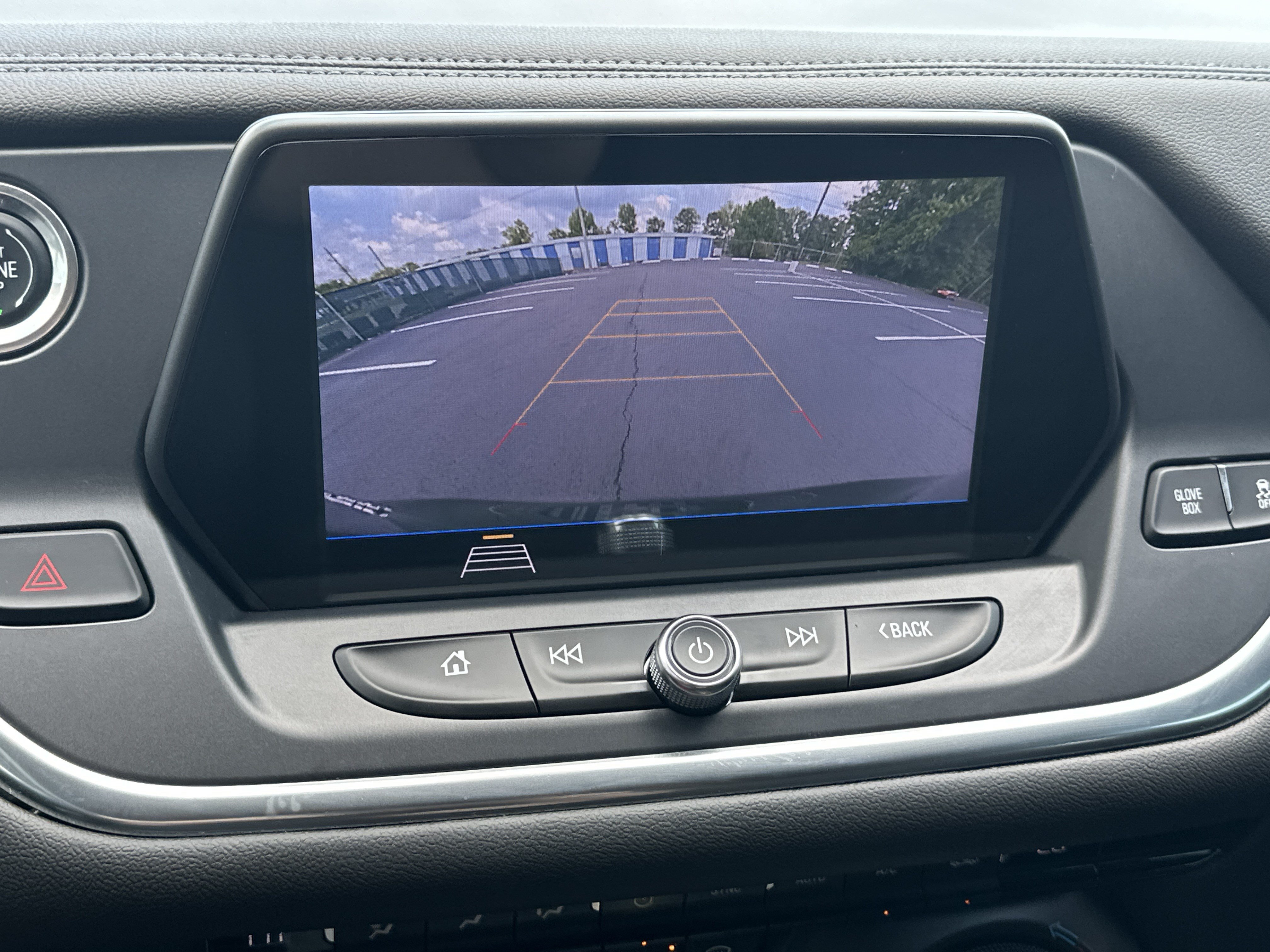 Used 2019 Chevrolet Blazer LT FWD image 27