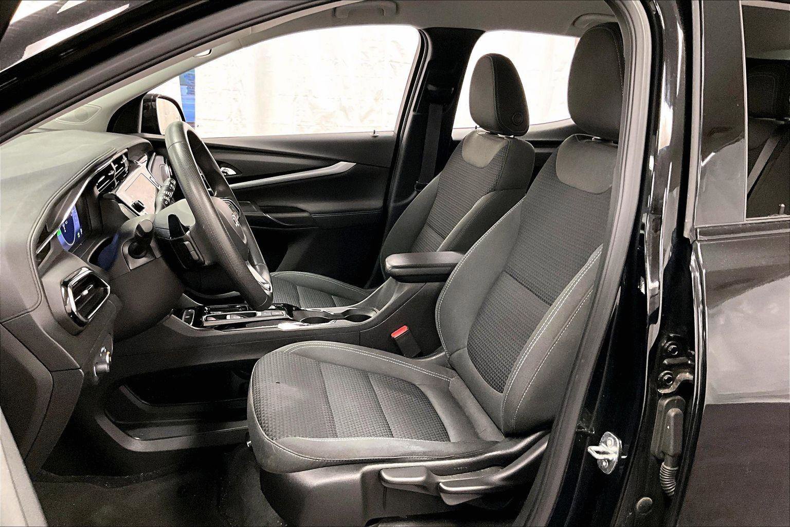 Used 2023 Chevrolet Bolt EUV LT w/ Driver Confidence Package image 24