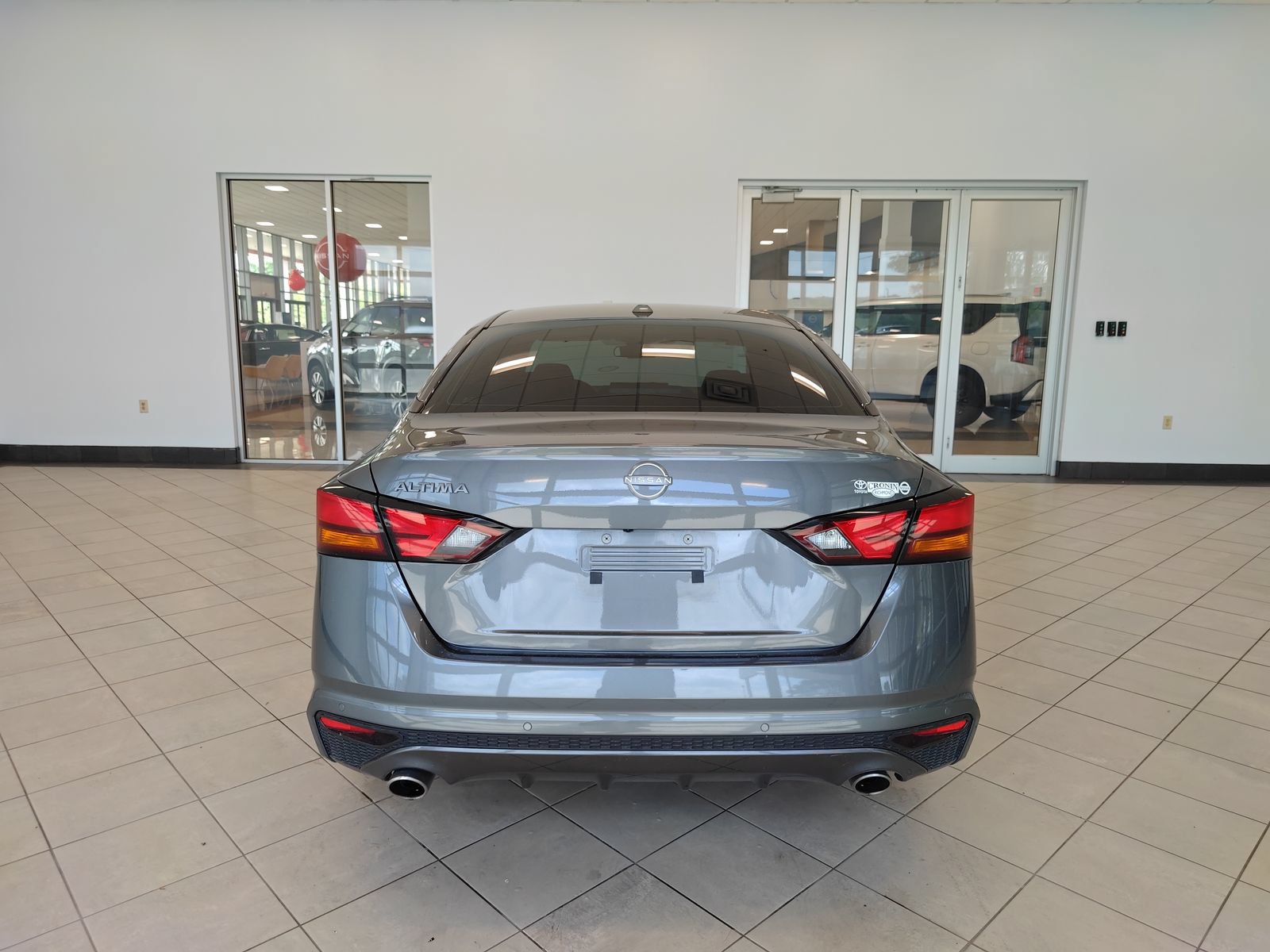 Used 2025 Nissan Altima 2.5 SV w/ SV Premium Package FWD image 4