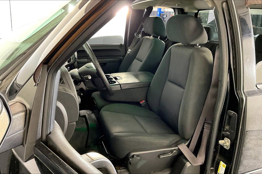 Used 2013 Chevrolet Silverado 2500 LT w/ Convenience Package image 31