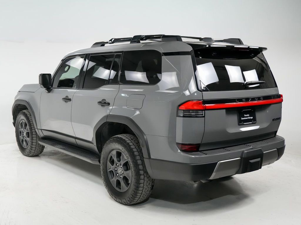 Used 2024 Lexus GX 550 image 3