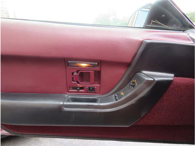Used 1993 Chevrolet Corvette Convertible RWD image 24