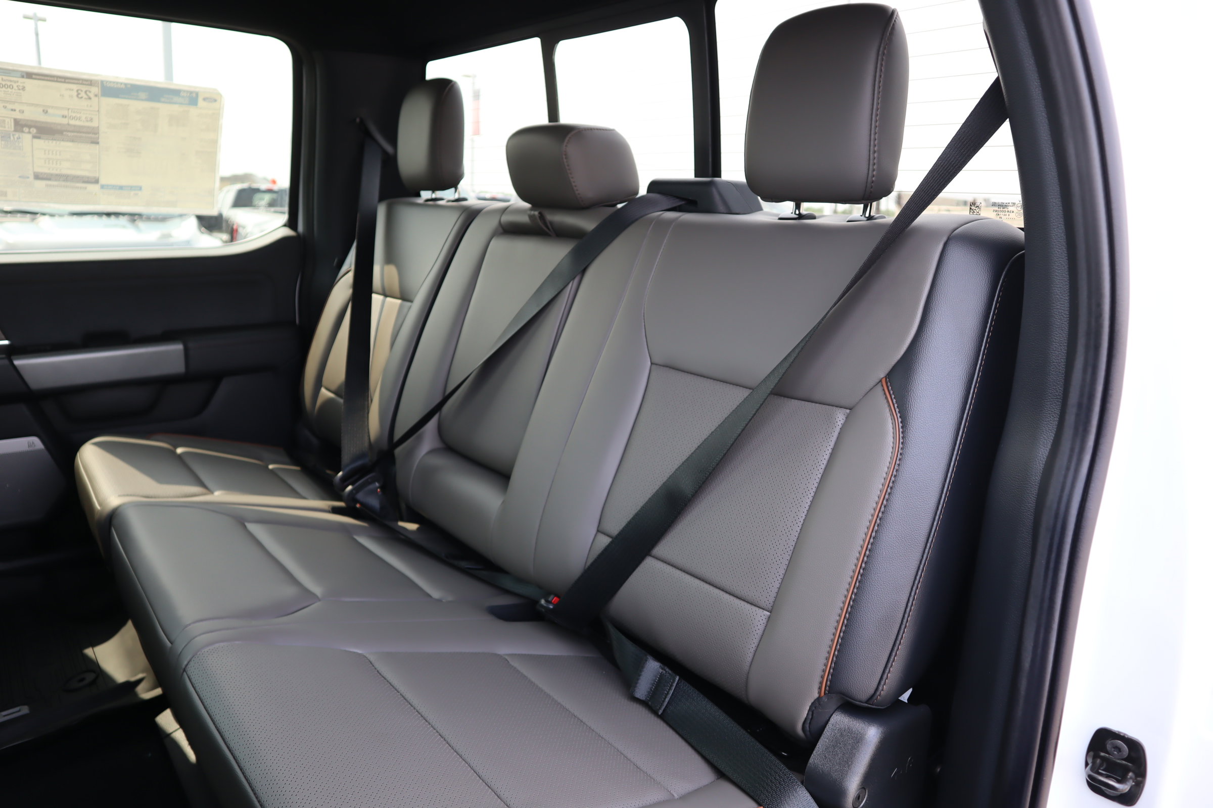 New 2025 Ford F150 Lariat w/ Equipment Group 502A High image 38