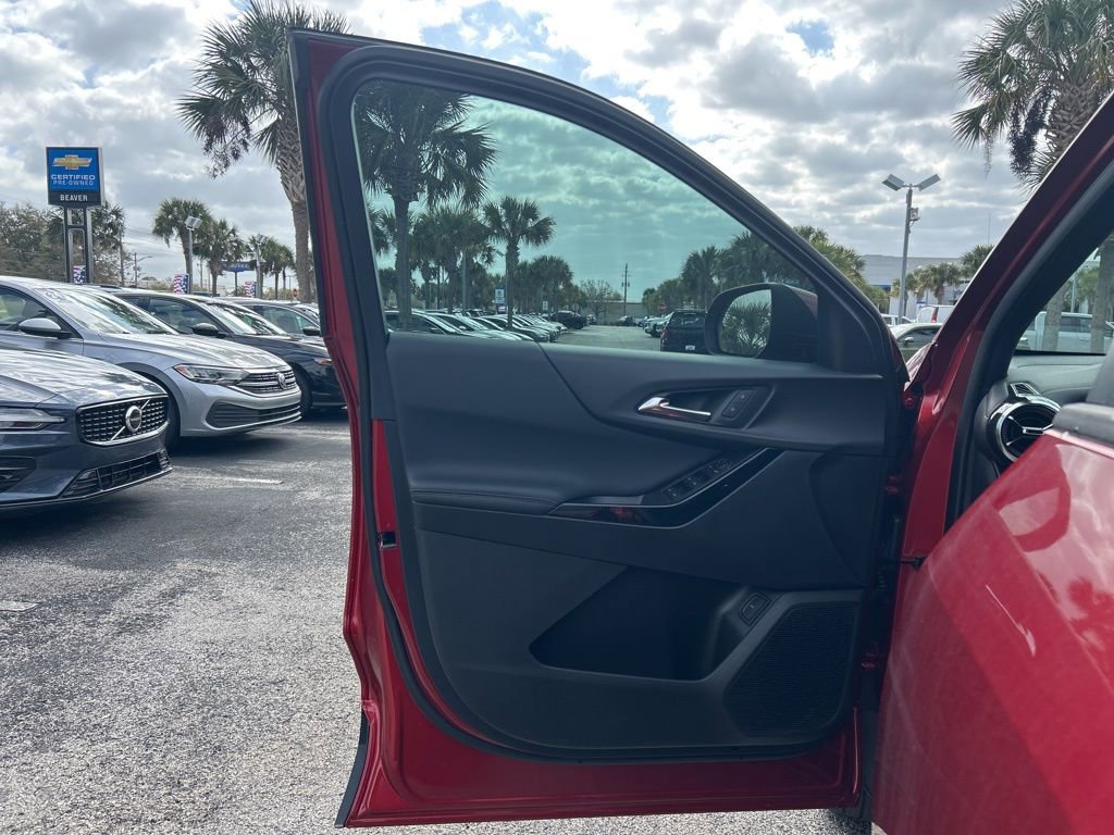 New 2026 Chevrolet Equinox LT w/ Convenience Package II image 29