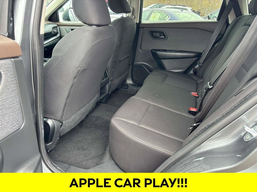 Used 2023 Nissan Rogue S AWD/4WD image 10