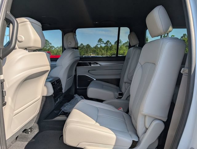 New 2026 Jeep Grand Wagoneer L 2WD image 26