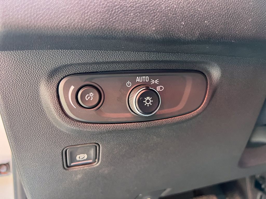Used 2019 GMC Terrain SLE w/ Driver Convenience Package AWD/4WD image 19