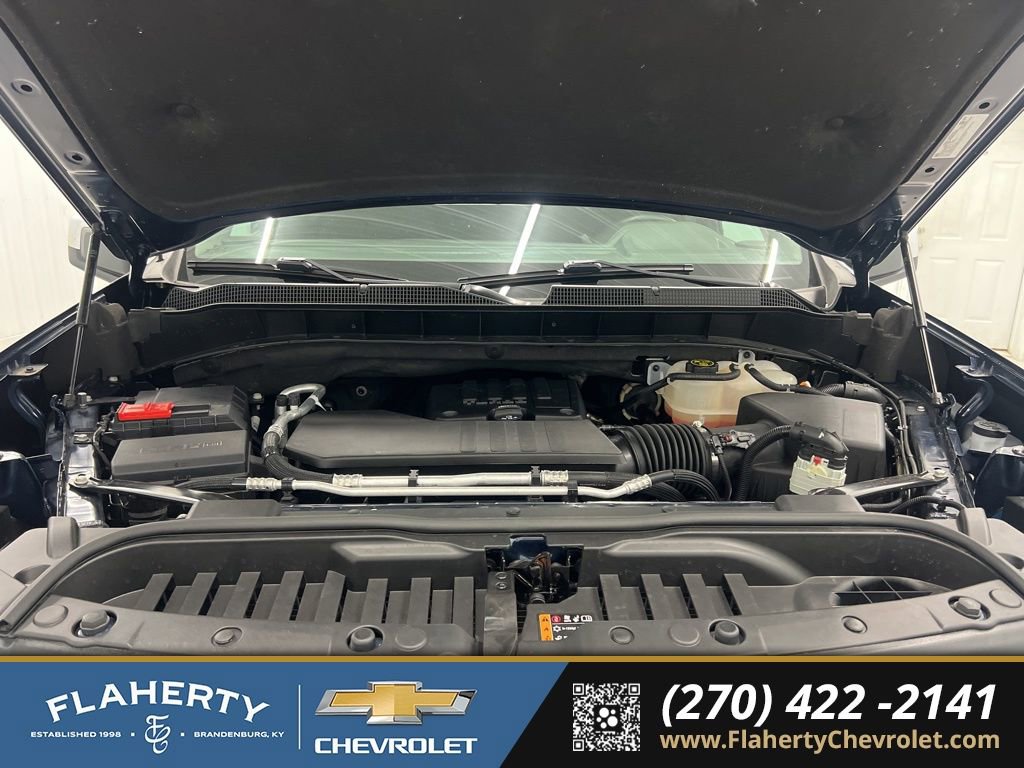 Used 2023 Chevrolet Silverado 1500 LT AWD/4WD image 16