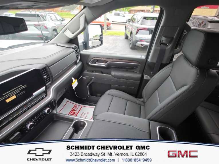 New 2026 GMC Sierra 2500 SLT w/ SLT Premium Package AWD/4WD image 16