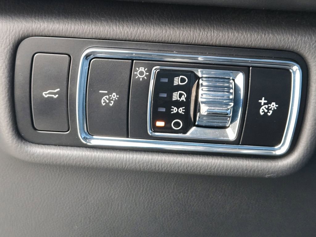Used 2024 Lincoln Aviator Reserve AWD/4WD image 24