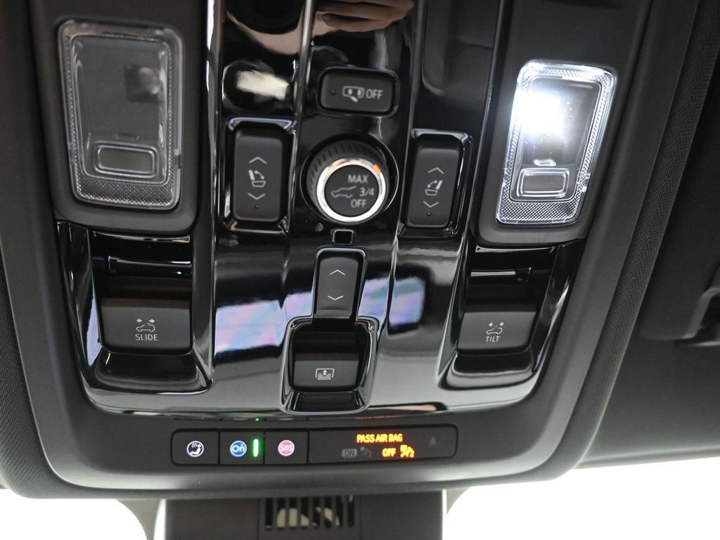 New 2026 Chevrolet Suburban Premier w/ Sun And Tow Package image 24