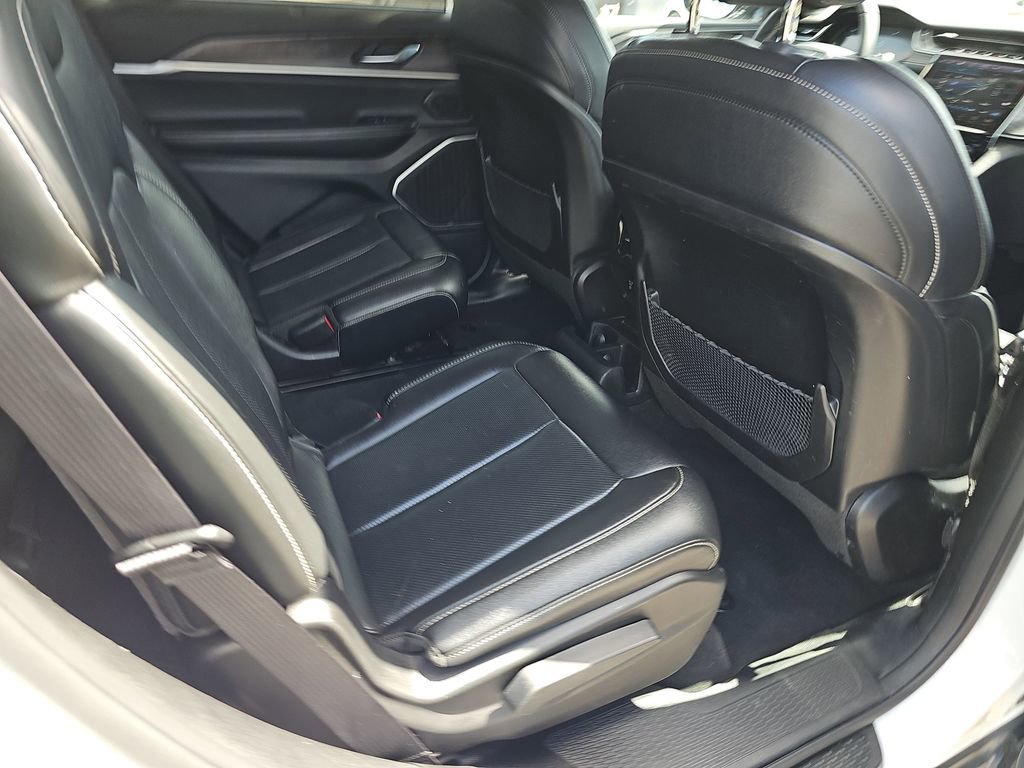 Used 2023 Jeep Grand Cherokee L Limited w/ Luxury Tech Group II image 14