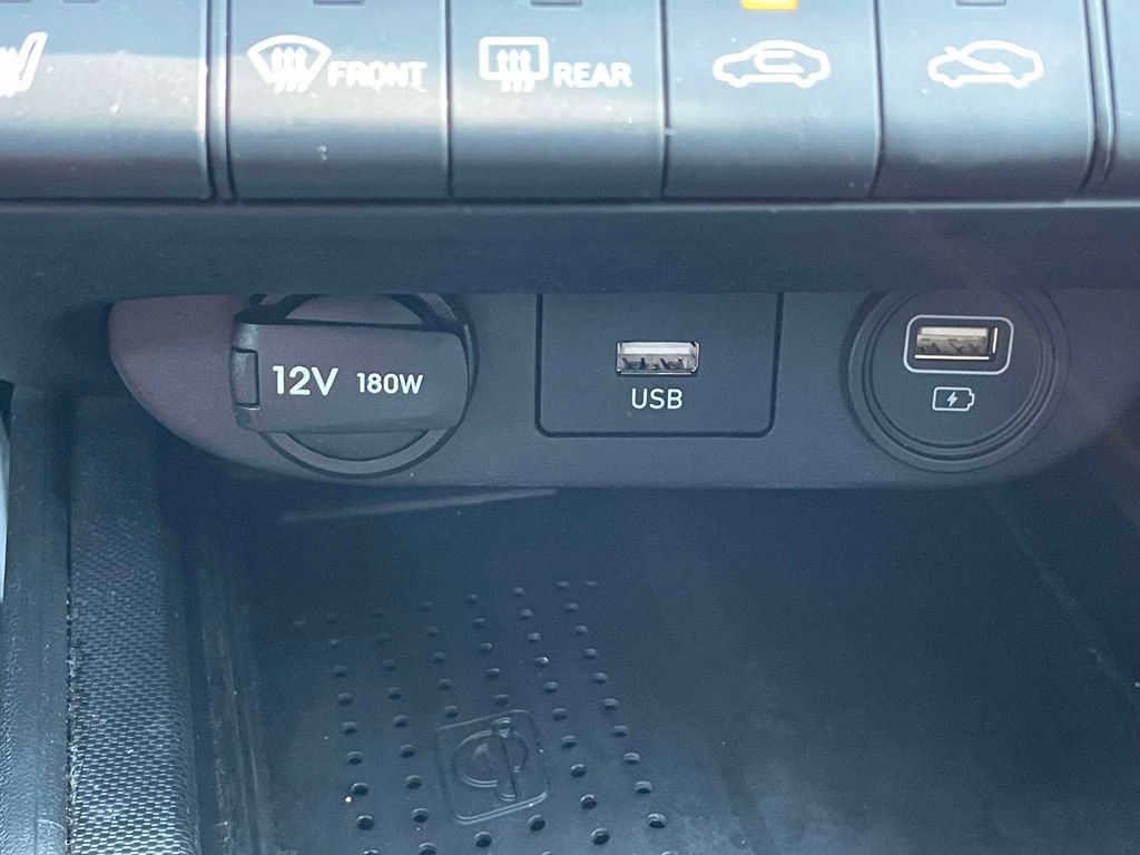 Used 2023 Hyundai Elantra SEL w/ Convenience Package FWD image 29