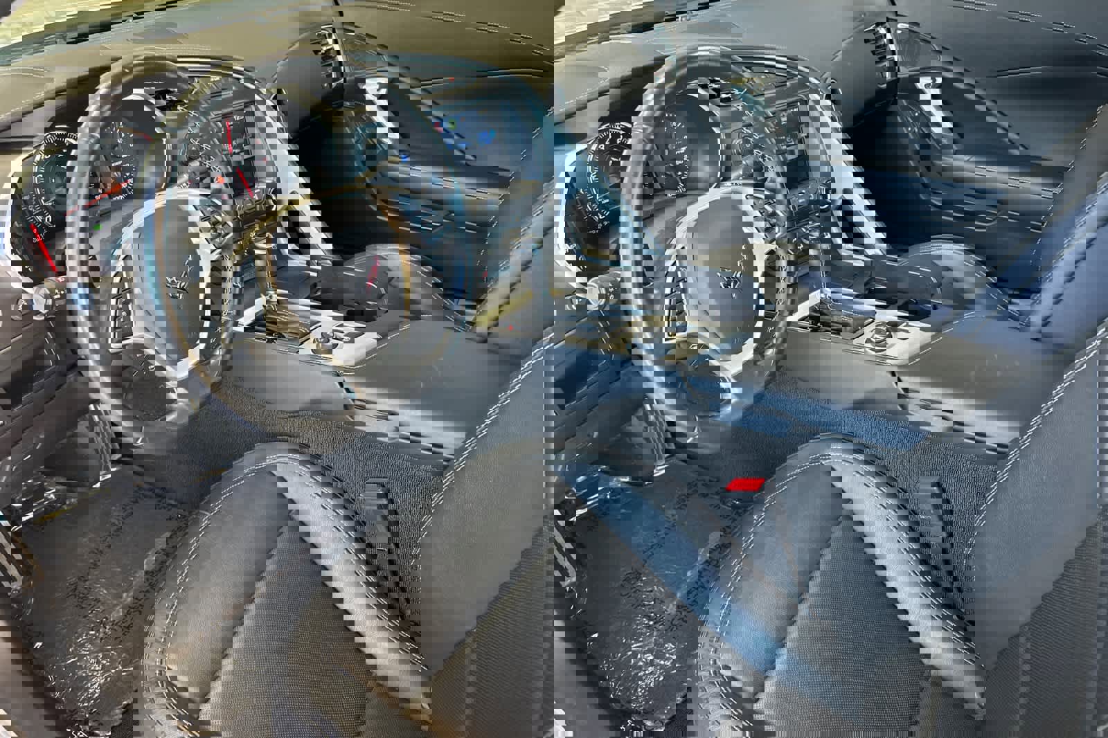 Used 2018 Chevrolet Corvette Stingray Coupe w/ 1LT image 9