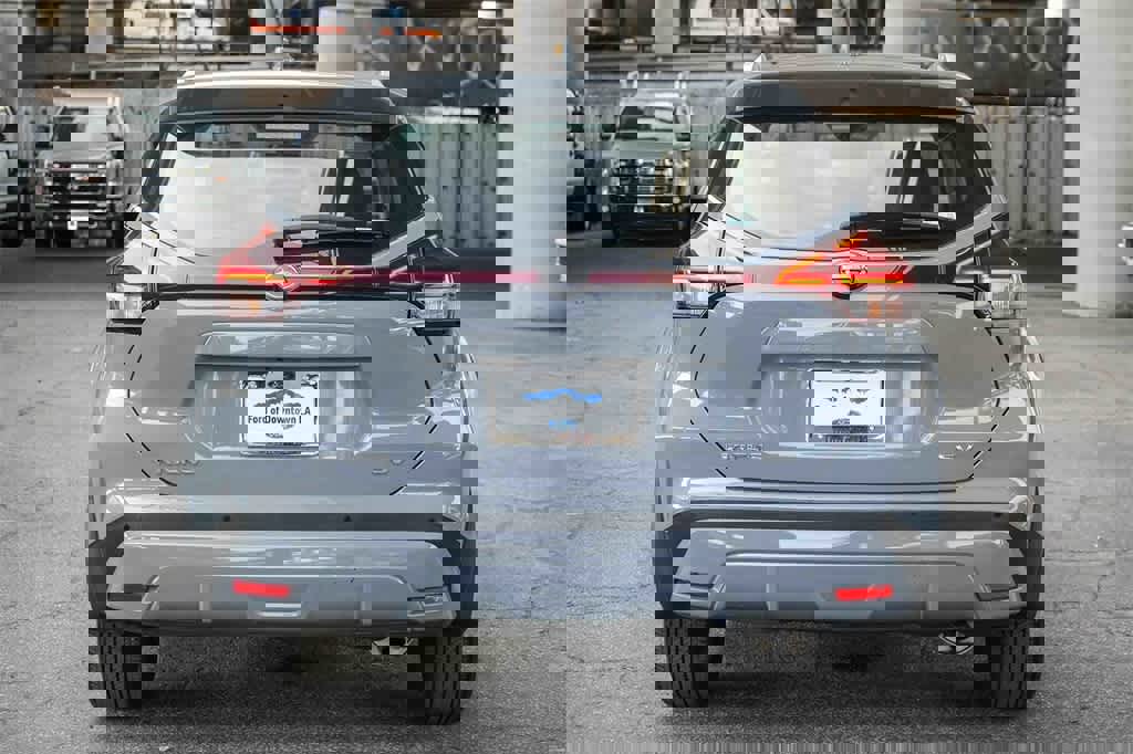 Used 2023 Nissan Kicks SV w/ Interior Electronics Package image 7