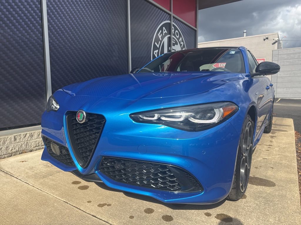 New 2026 Alfa Romeo Giulia AWD image 10