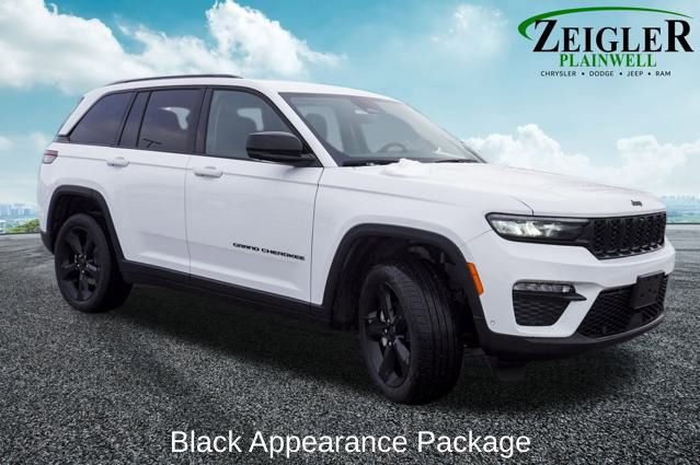 Used 2023 Jeep Grand Cherokee Limited w/ Luxury Tech Group II image 4