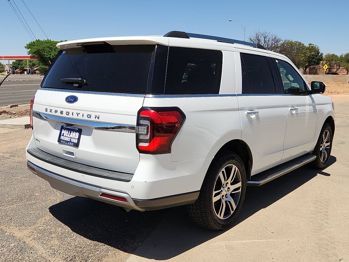 Used 2022 Ford Expedition Limited RWD image 3