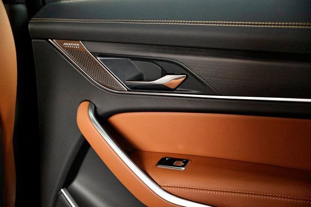 New 2026 Jaguar F-PACE R-Dynamic S image 27