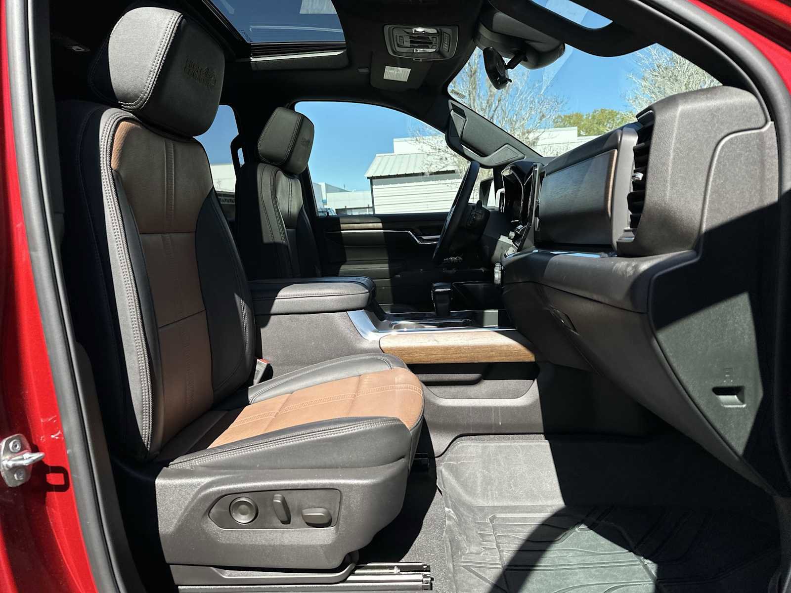 Used 2024 Chevrolet Silverado 1500 High Country w/ High Country Premium Package image 20