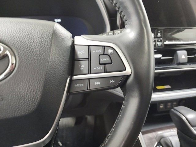 Used 2023 Toyota Highlander Limited image 26