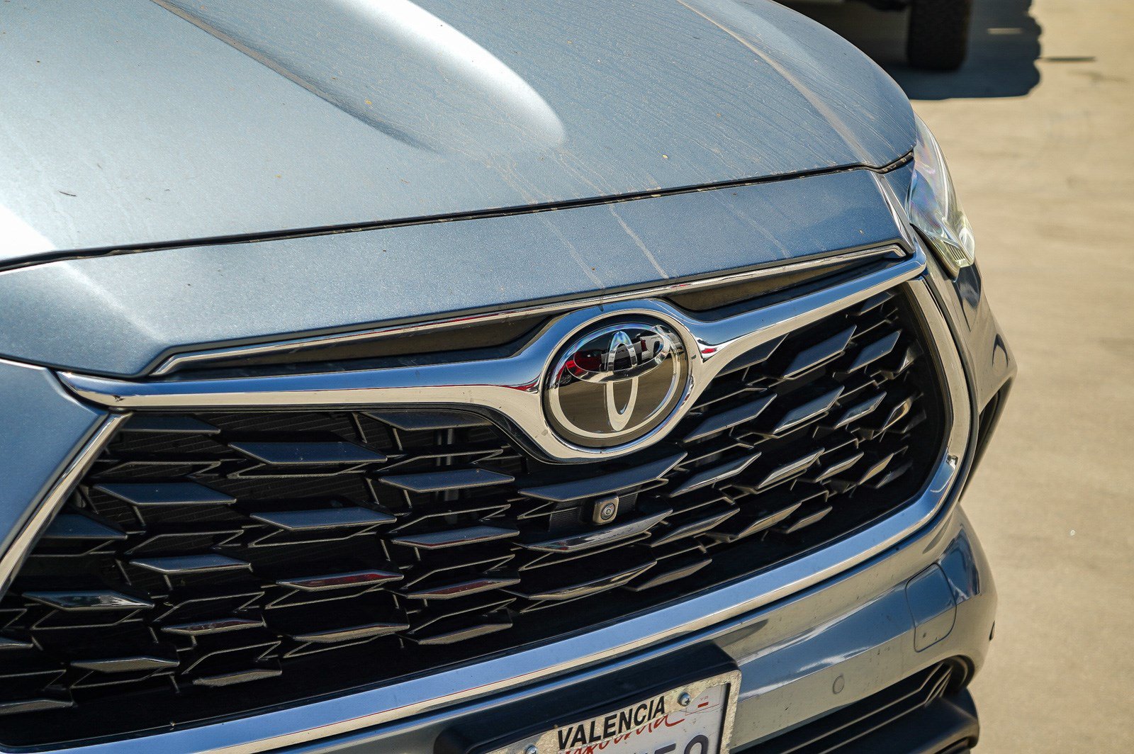 Certified 2024 Toyota Highlander Limited FWD image 10