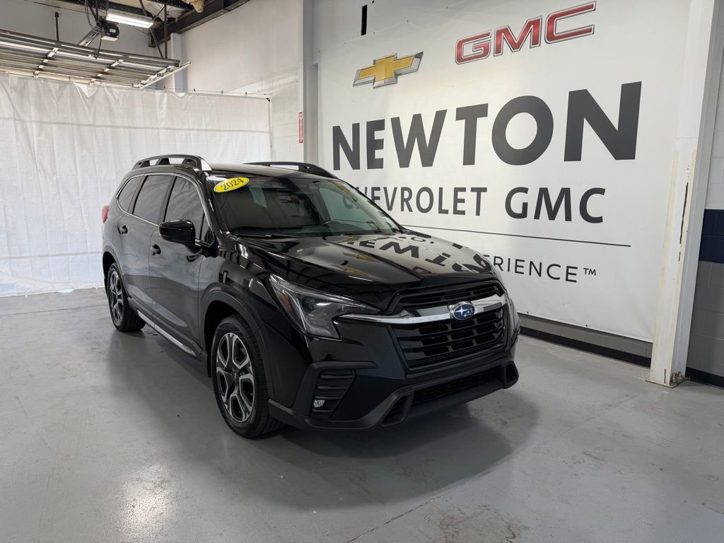 Used 2024 Subaru Ascent Limited AWD/4WD image 2