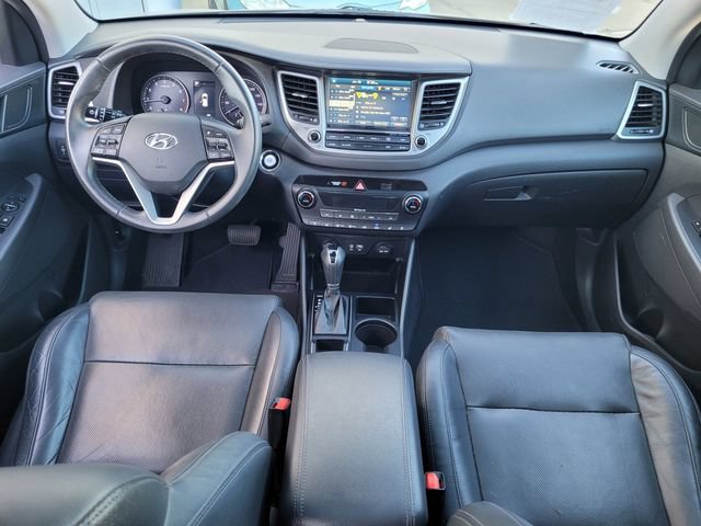 Used 2016 Hyundai Tucson Limited w/ Option Group 03 FWD image 16
