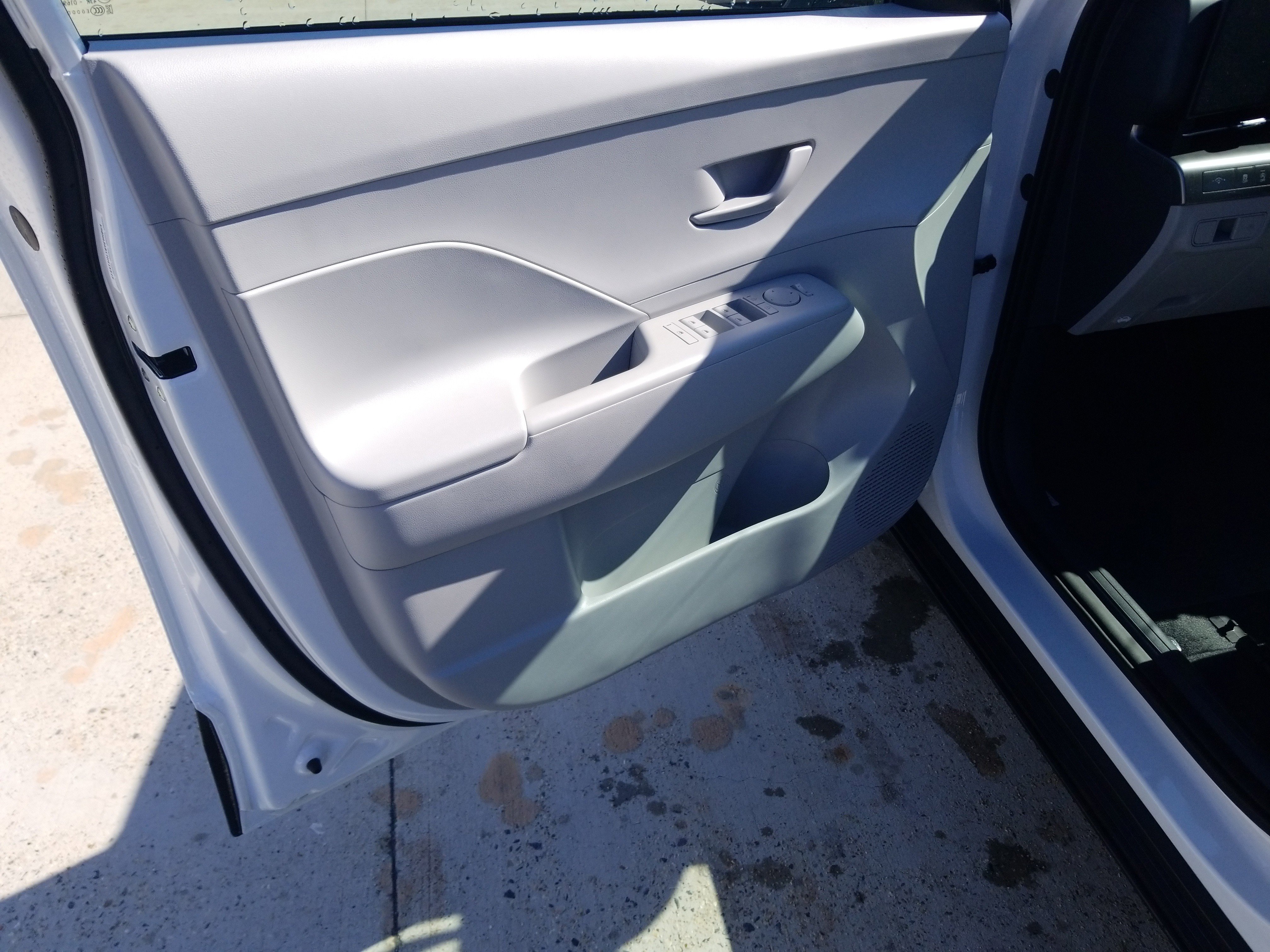 New 2026 Hyundai Kona SE image 9