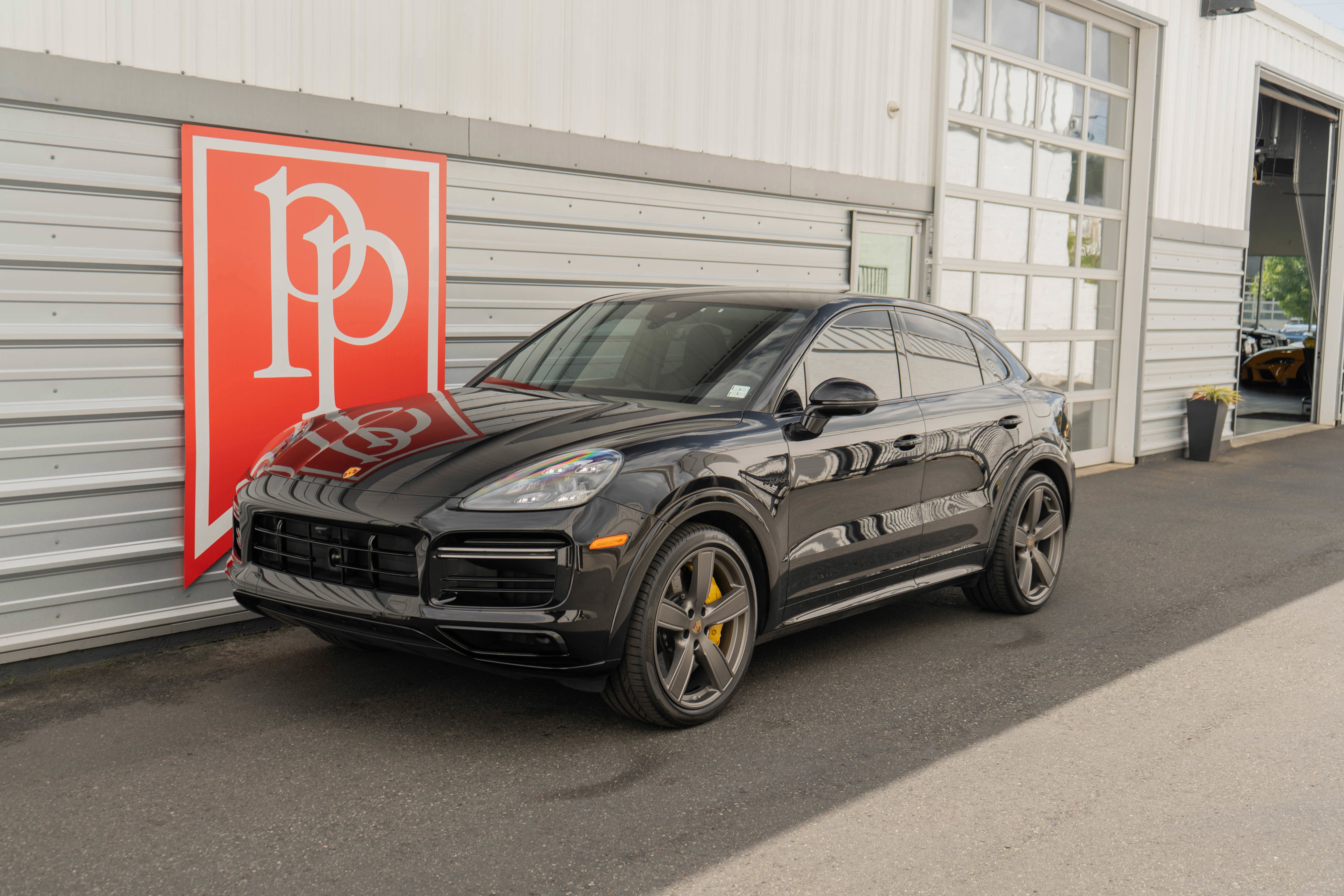 Used 2022 Porsche Cayenne Turbo S AWD/4WD image 39