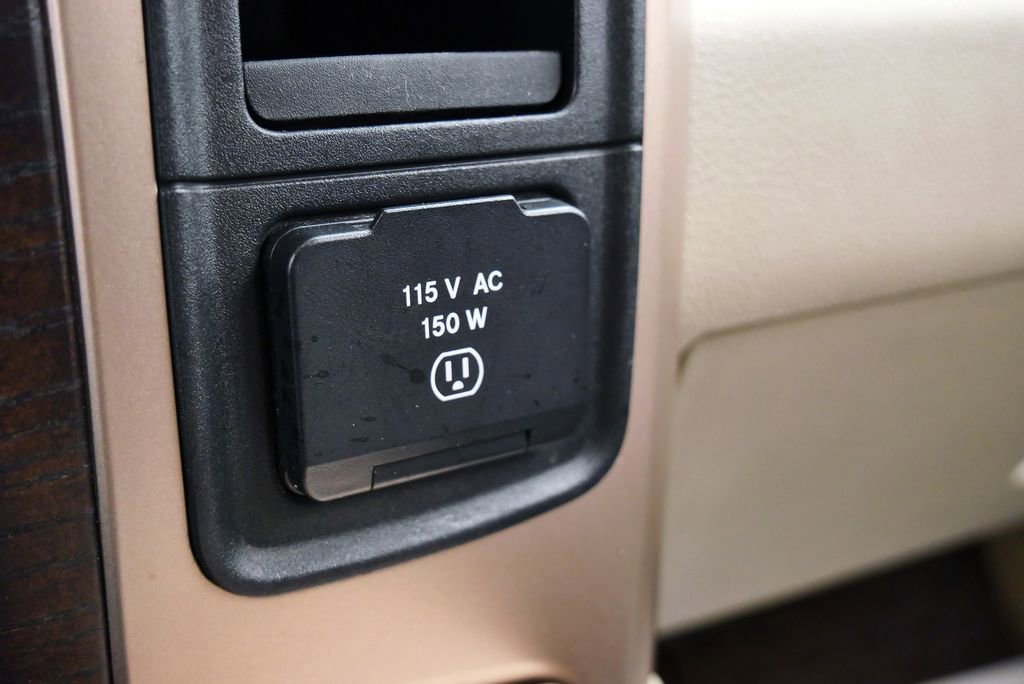 Used 2014 RAM 3500 Laramie Longhorn image 32