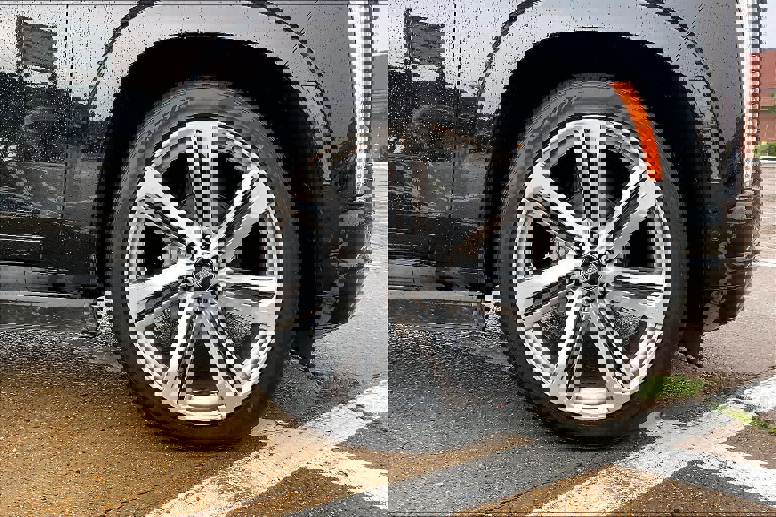 Used 2025 Cadillac Escalade Sport Platinum image 8