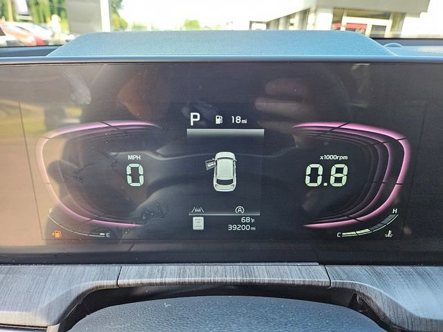 Used 2023 Kia Telluride EX w/ EX Captain's Chair Package image 30