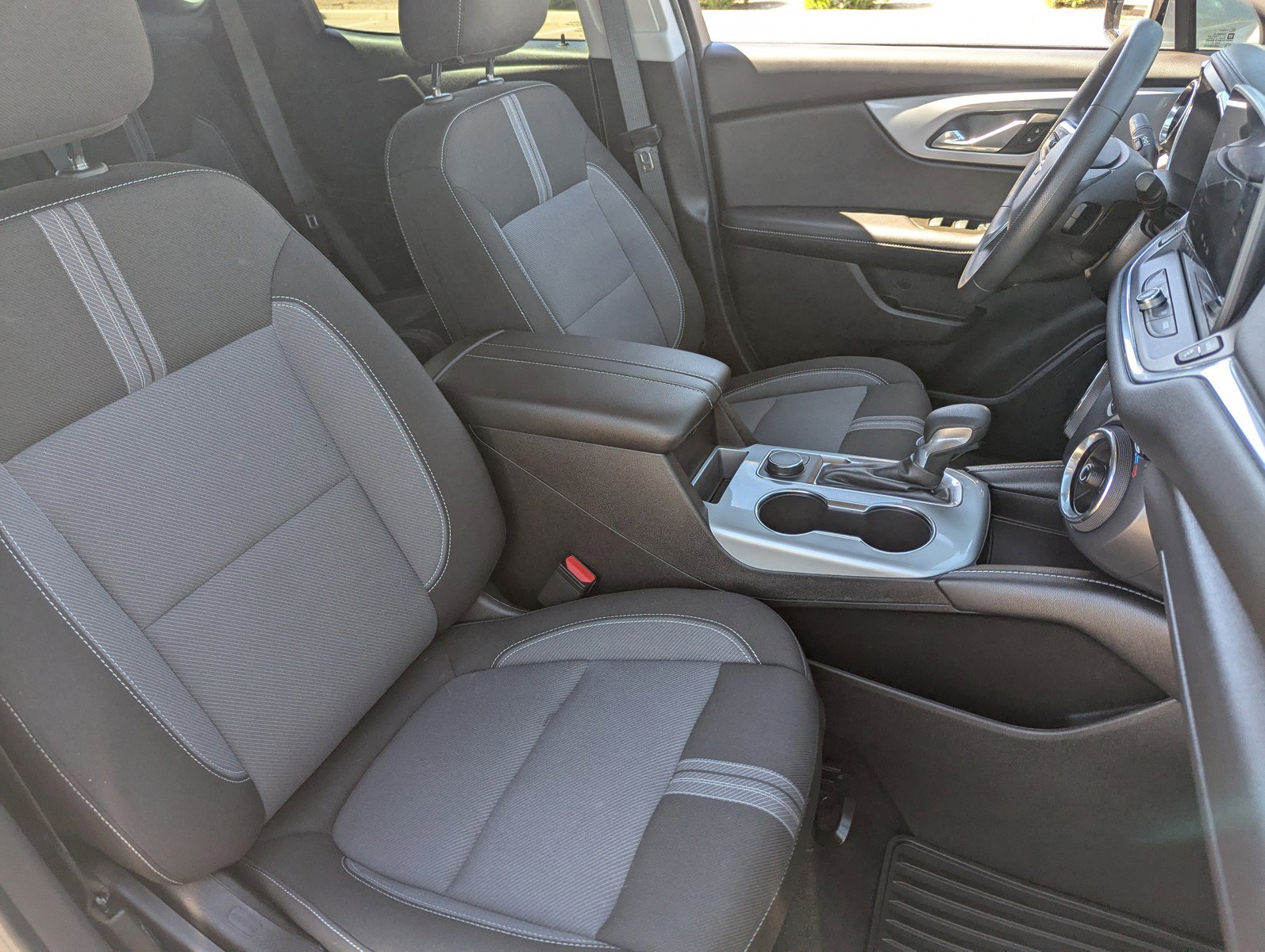 Used 2023 Chevrolet Blazer LT image 11