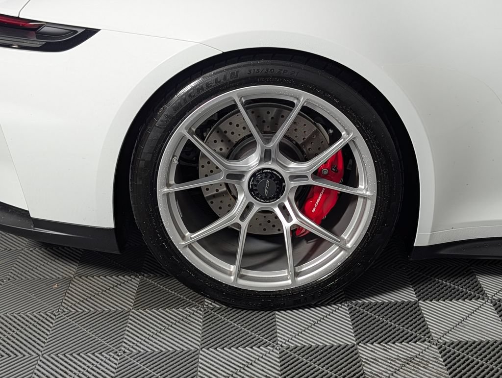Certified 2026 Porsche 911 GT3 RWD image 12