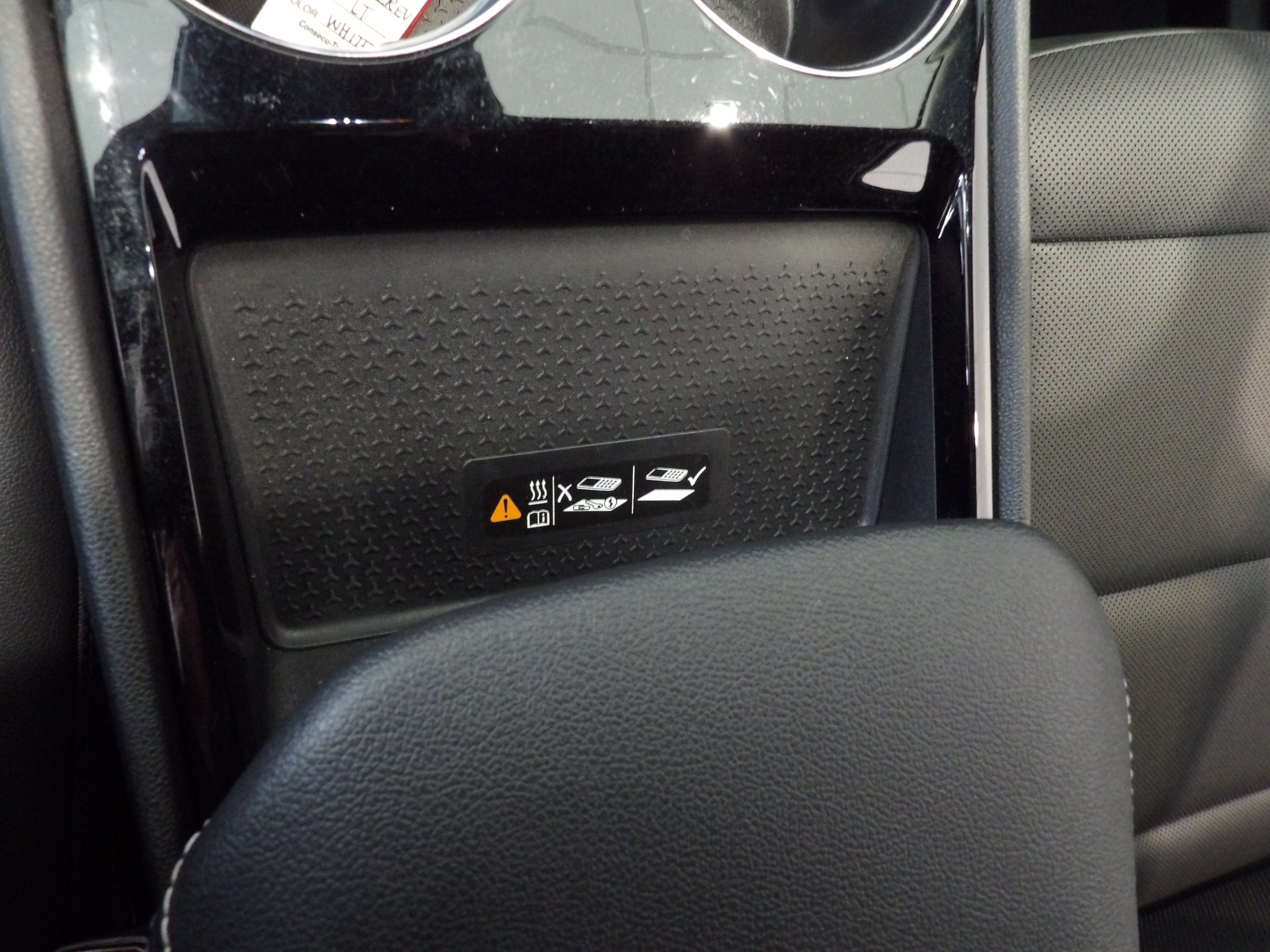 Used 2024 Chevrolet Blazer EV LT AWD/4WD image 14