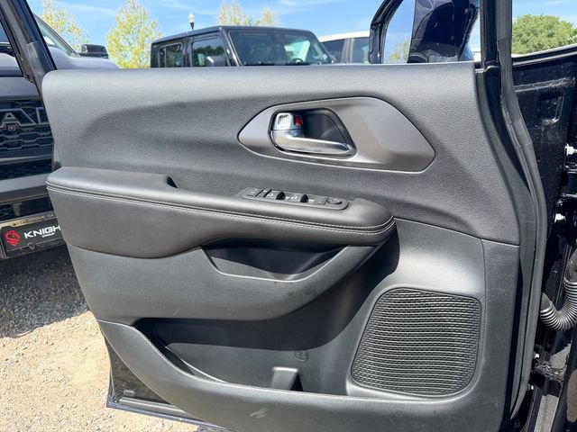 New 2026 Chrysler Voyager LX FWD image 13
