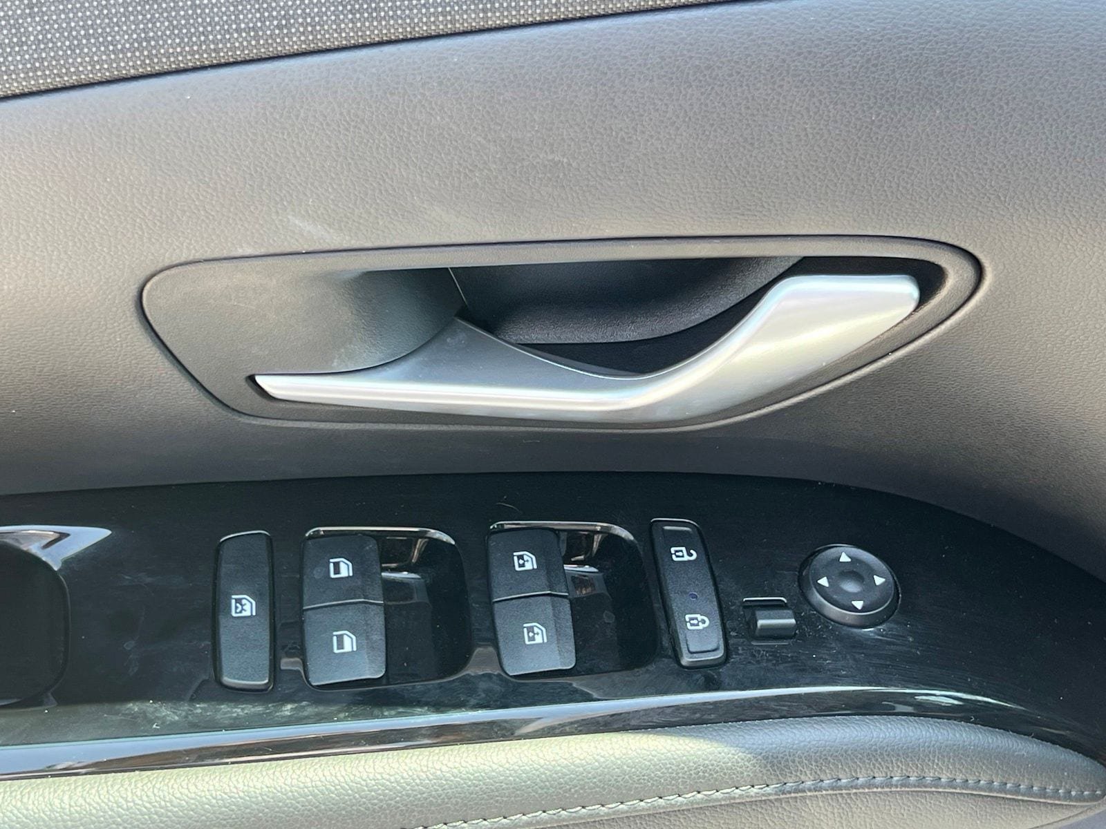 Certified 2024 Hyundai Tucson Limited FWD image 26