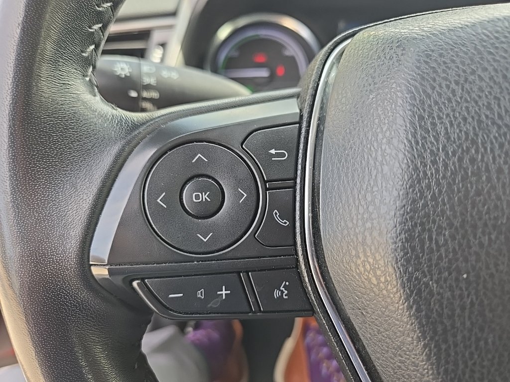Used 2019 Toyota Camry SE FWD image 13
